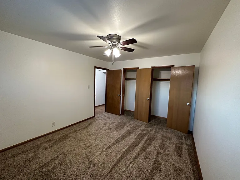 N88W15115 Cleveland Ave #33 — Photo 10