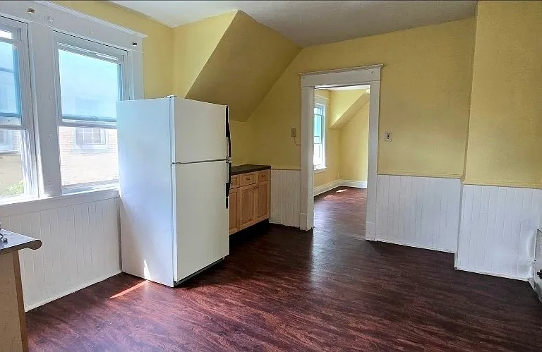 31 Roma Ave — Photo 7