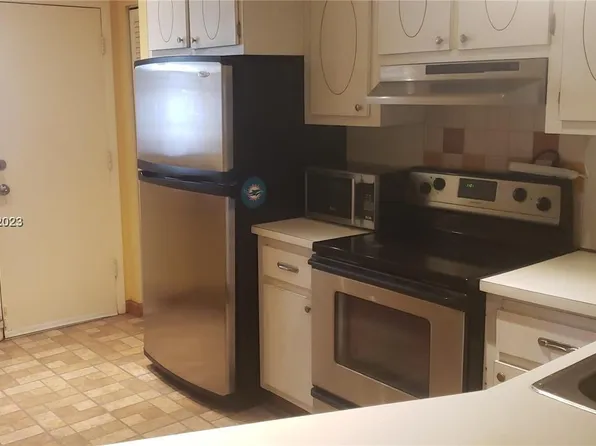 1670 NE 191st St APT 106-3, Miami, FL 33179