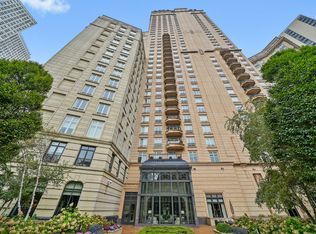 2550 N Lakeview Ave #2103N, Chicago, IL 60614