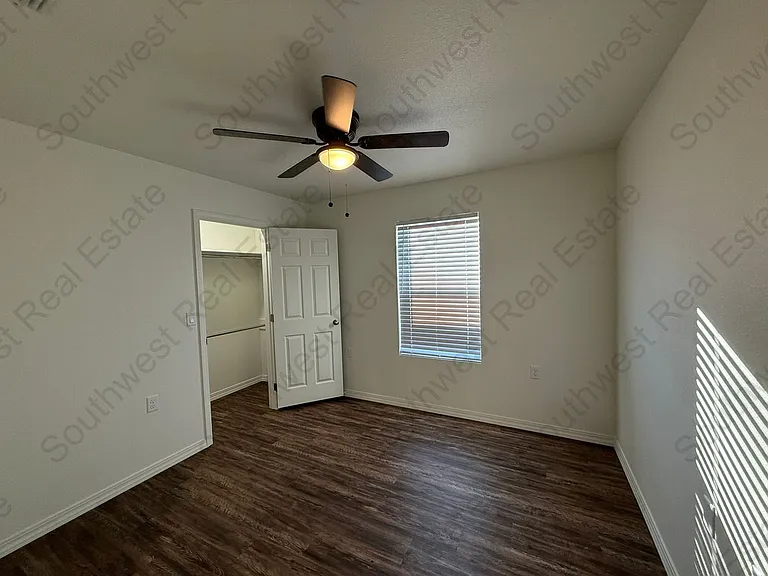 2117 Bobwhite Ct. — Photo 5