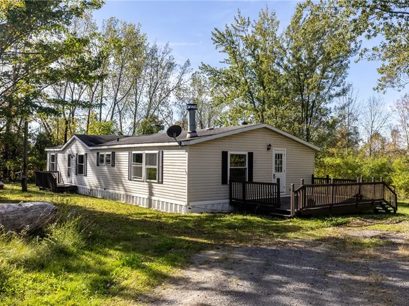 83 Algerine Rd, Lansing, NY 14882