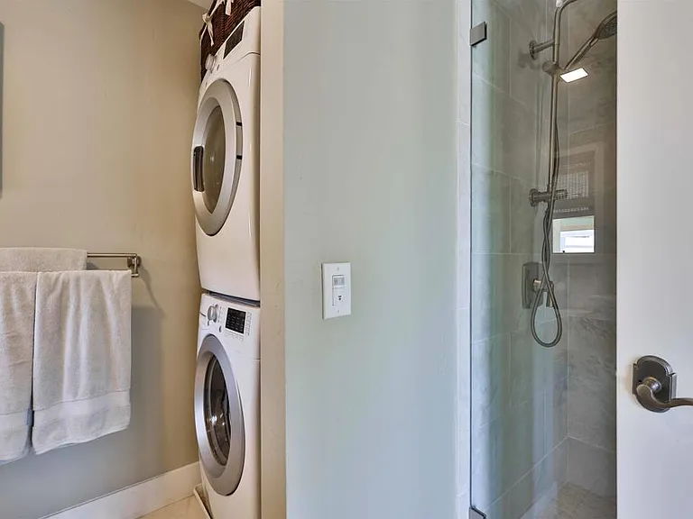 810 D Ave — Photo 16