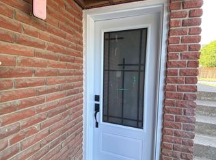 3366 Strabane Dr #BASEMENT, Mississauga, ON L5C 1W7