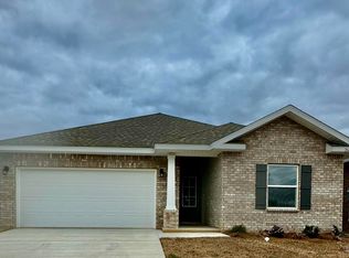 2662 Avalon St, Cantonment, FL 32533