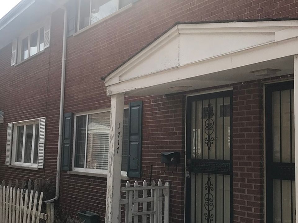 1st image of 1717 W Thome Ave