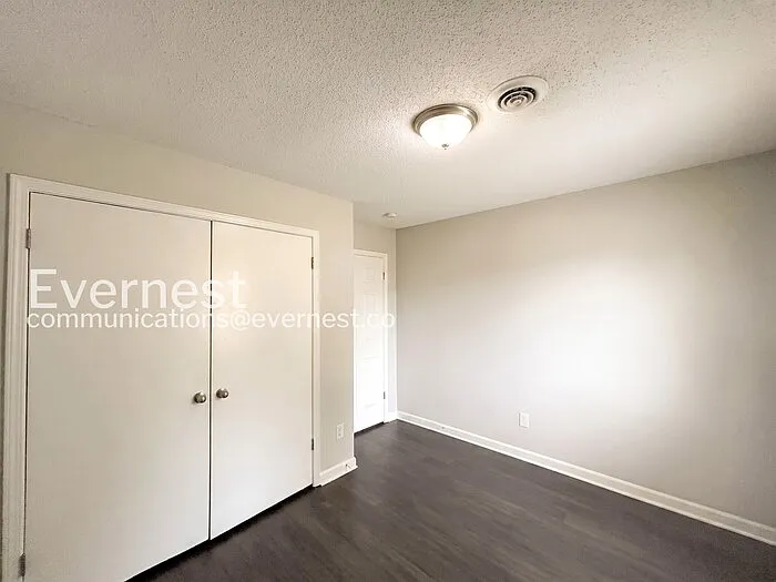 7127 Markim Dr — Photo 10