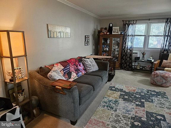 3rd image of 178 Elephant Rd APT B13