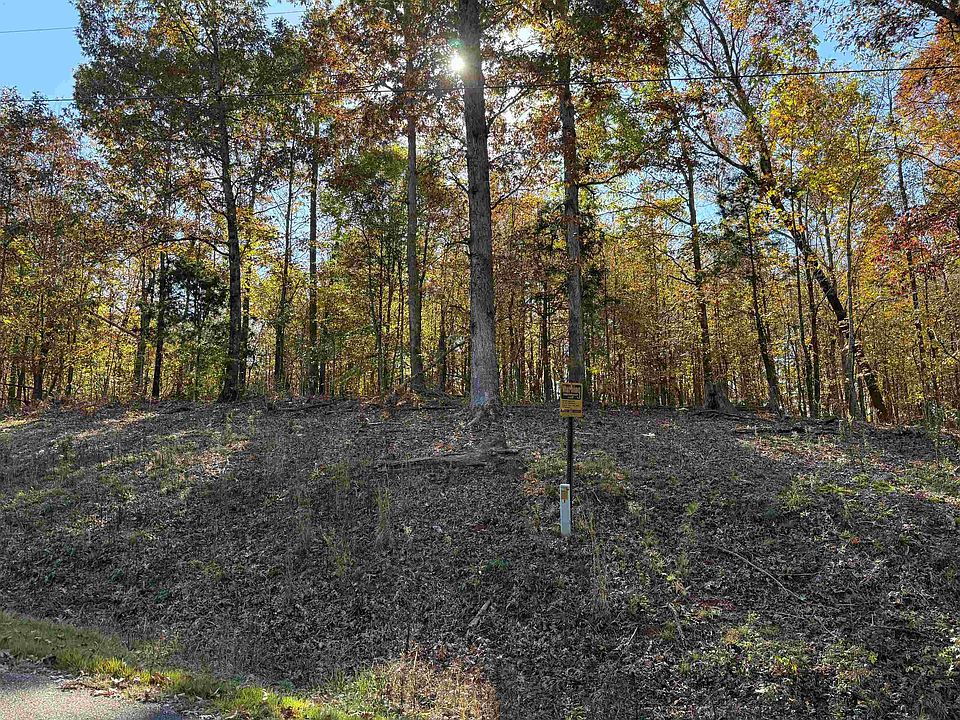 2nd image of 4 Woods Cliff Ln Lot 4