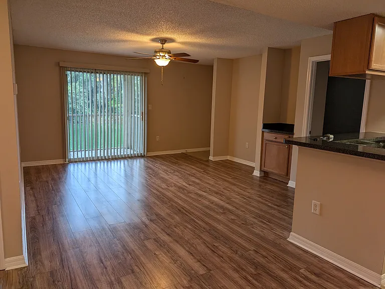221 Lake Brook Cir #208 — Photo 5