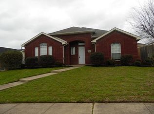 2408 Redfield Dr, Mesquite, TX 75181
