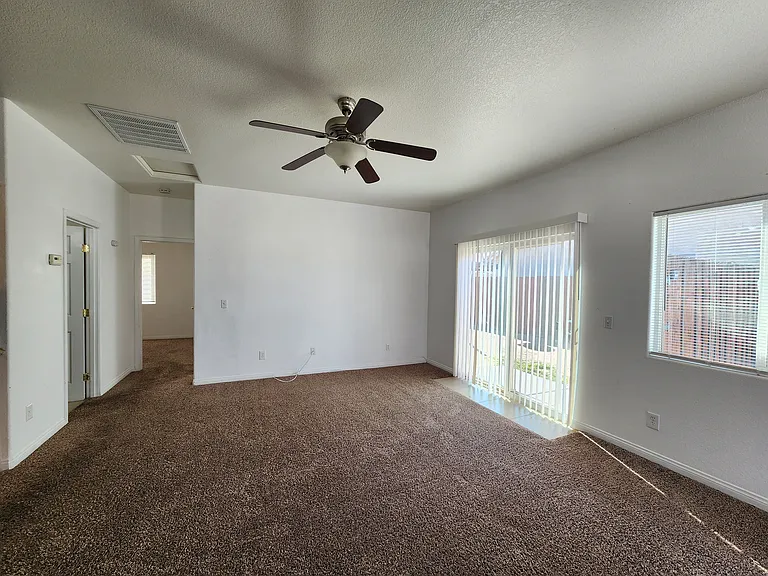 8536 Aspen Ave #B — Photo 10