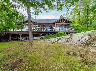 257 Big Rock Rd, Georgian Bay, ON L0K1S0