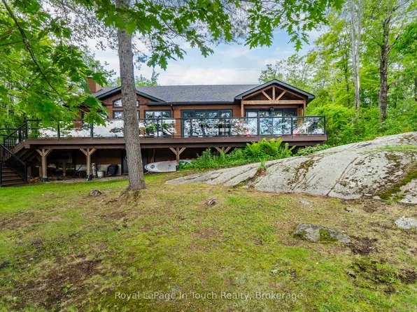 257 Big Rock Rd, Georgian Bay, ON L0K 1S0