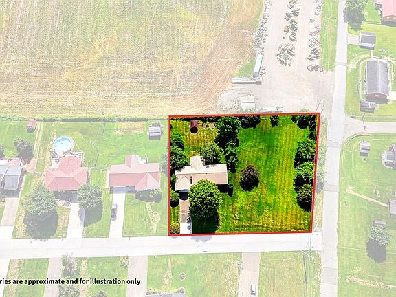 3rd image of 32 Kristi Dr