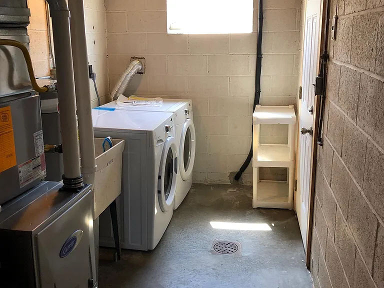 197 E White Oak Dr #A — Photo 11
