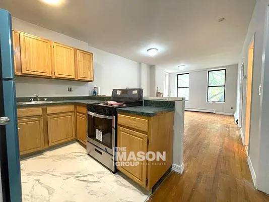 Rented by Mason Group LLC | media 18