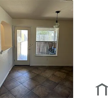1712 Lady Grey Ave — Photo 8