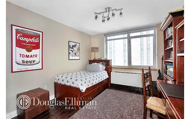 Sold by Douglas Elliman | media 29