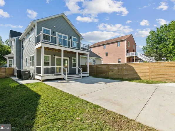 2600 Rhode Island Ave NE, Washington, DC 20018