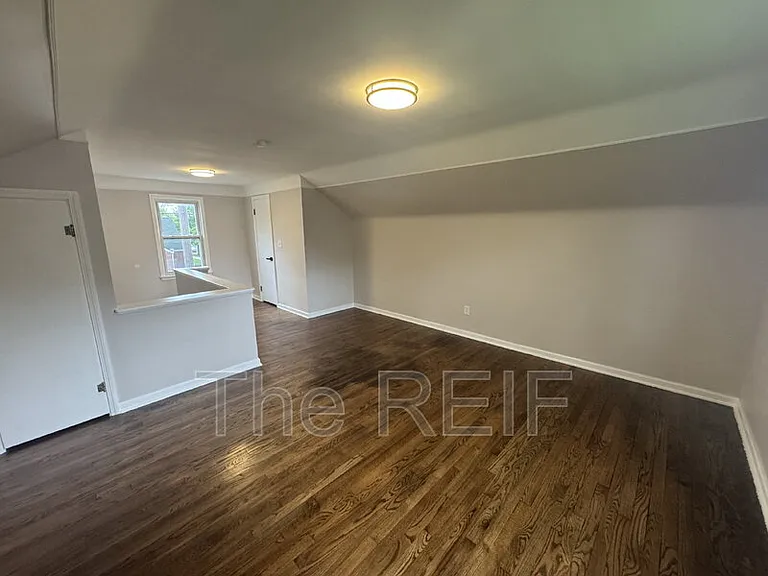 11741 Penrod St — Photo 7