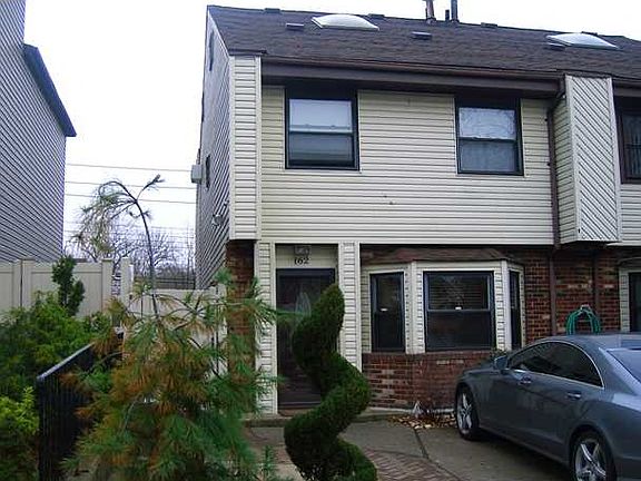2nd image of 162 Russek Dr