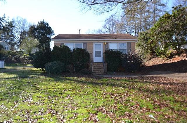 1st image of 517 E Club Dr