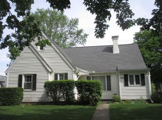 610 E Sale St, Tuscola, IL 61953