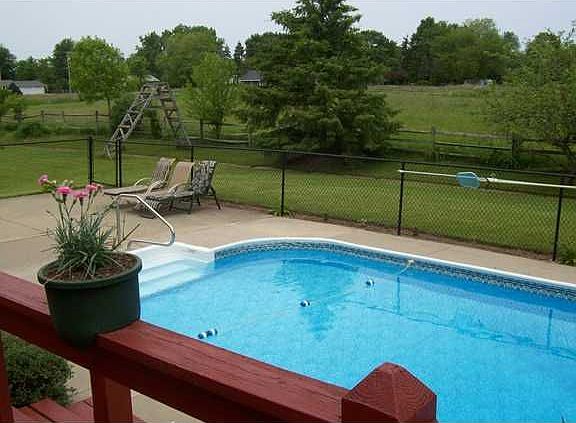 5th image of 44 Buttonwood Dr