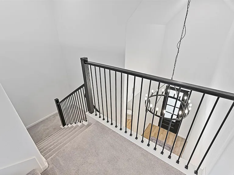 805 Westwood Dr — Photo 16