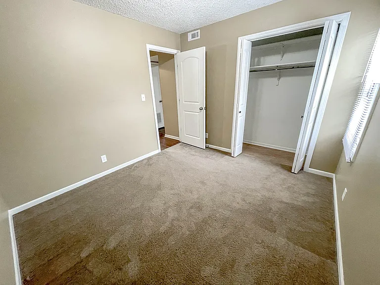 2343 W St #1 — Photo 6