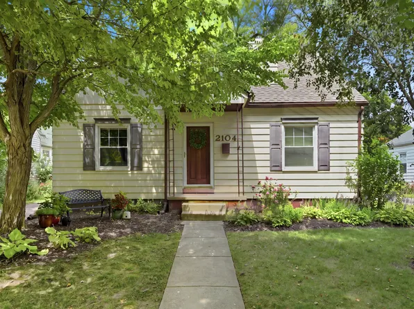 2104 Arborview Blvd, Ann Arbor, MI 48103