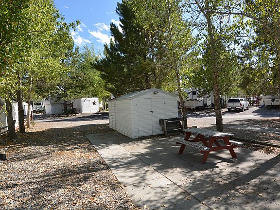4th image of 409 Saddleman Dr