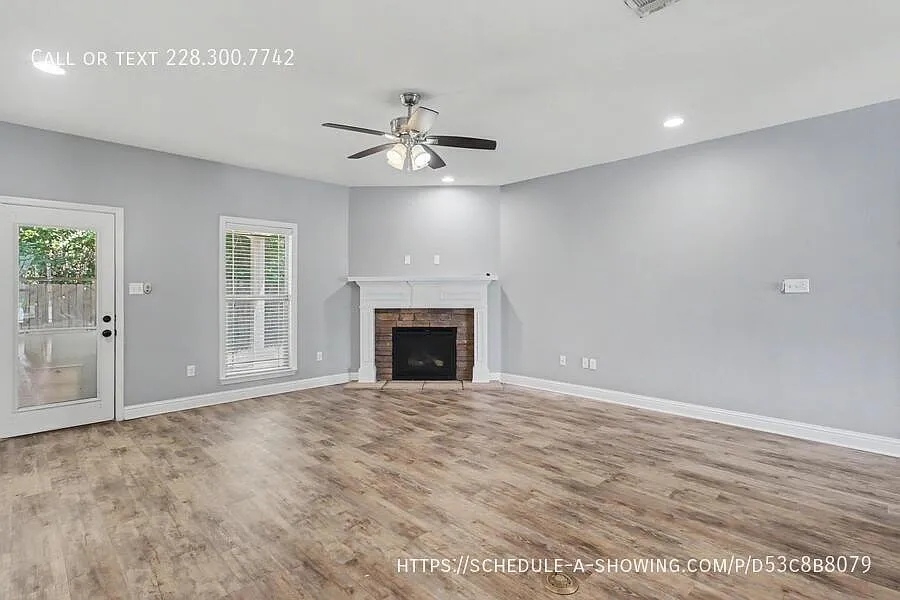 5 bed, 2900 sqft, $2,900 — Photo 3