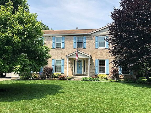 2nd image of 2424 Rockingham Dr