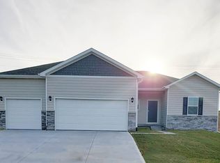 11464 S 191st Ave, Gretna, NE 68028