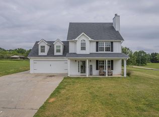 5604 Divine Ln, Clermont, GA 30527