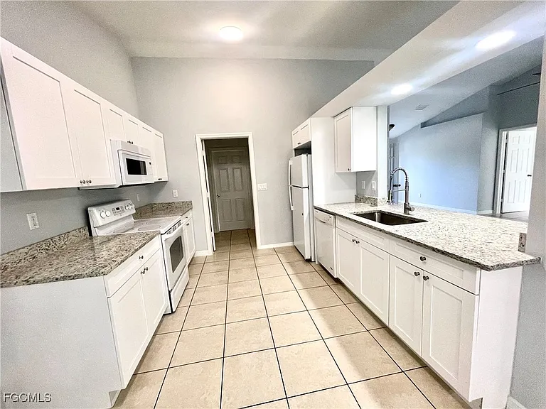 3405 Hanna Ave N — Photo 14