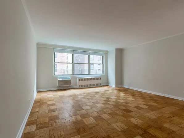 210 W 89th St, New York, NY