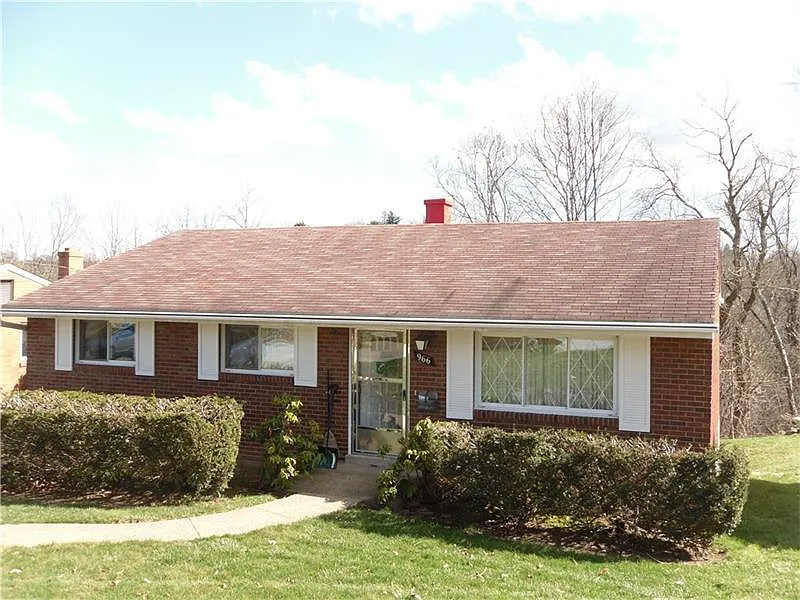 966 Ellen Dr photo 1