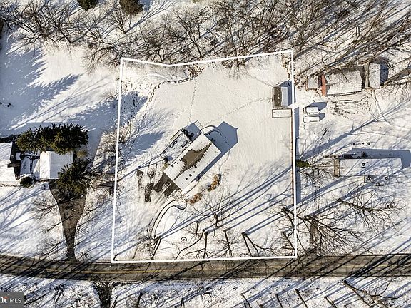 2nd image of 108 Red Well Rd