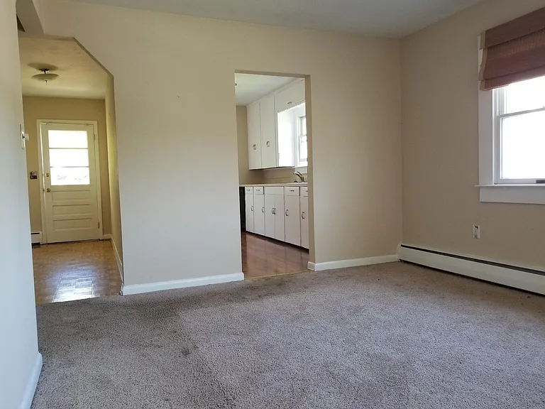 146 Spa Dr — Photo 9