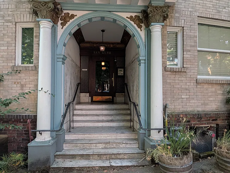 606 E Thomas St #E — Photo 8