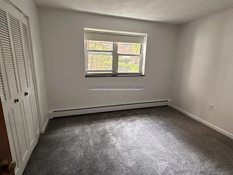 163 Lexington St #17 — Photo 4