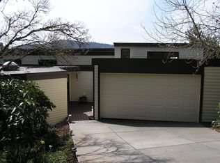 3986 N Shasta Loop, Eugene, OR 97405