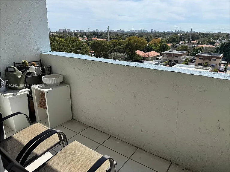 5050 NW 7th St #604 — Photo 30