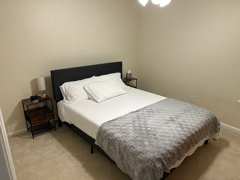 2037 Chaucer Ln — Photo 7