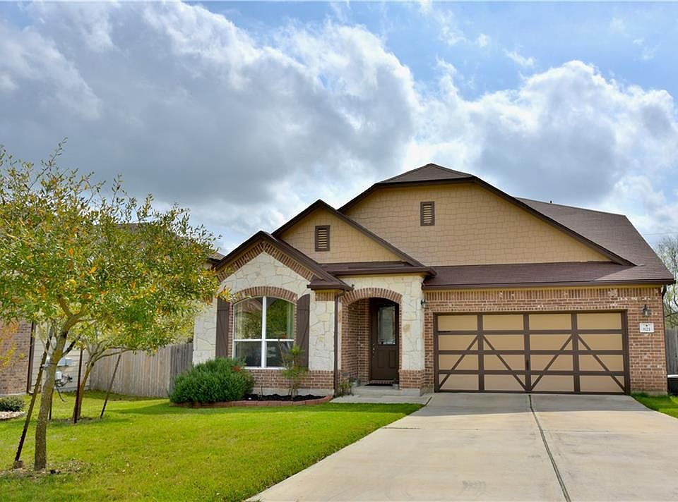 1st image of 821 Apricot Dr