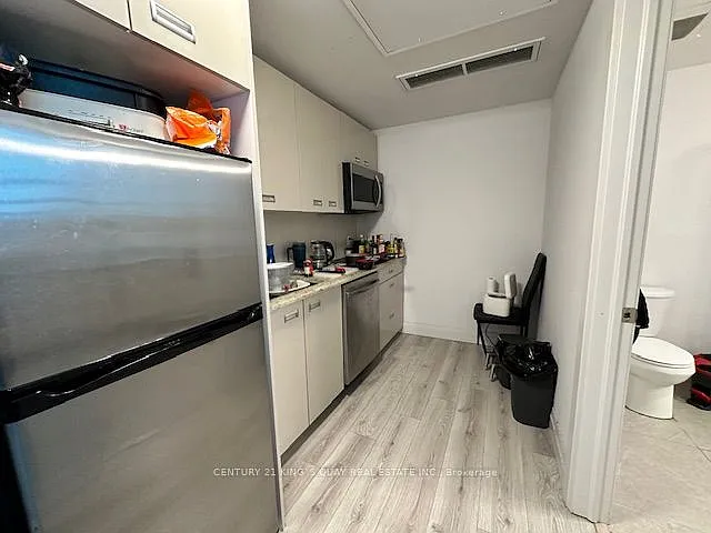 652 Princess St #926 — Photo 5