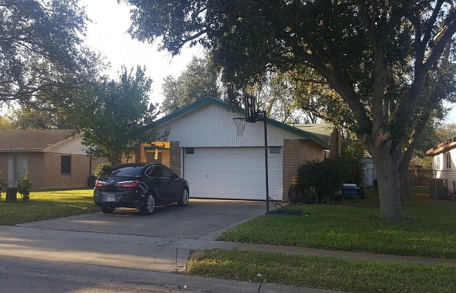 2nd image of 516 Vista Dr